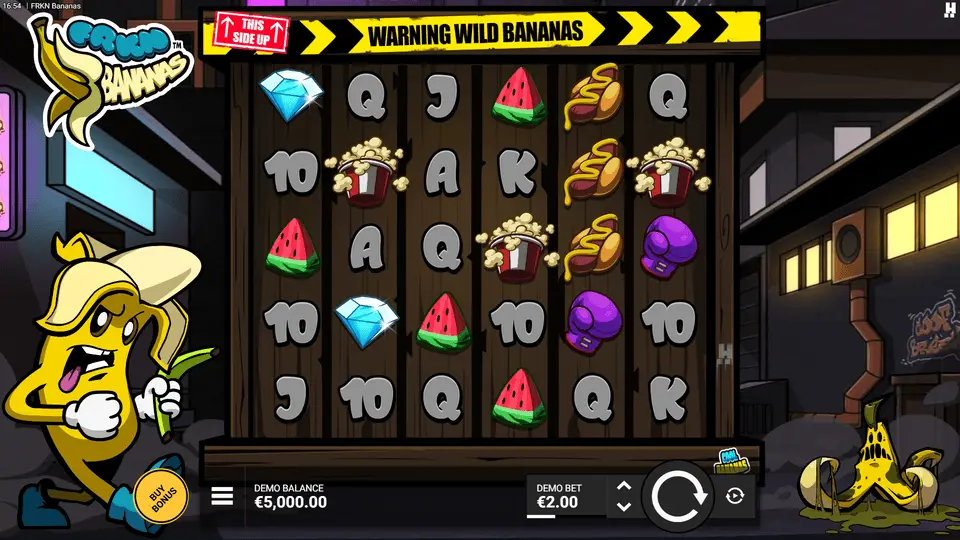 FRKN Bananas Slot Grundspiel mit Pillington-Stadtkulisse und Fruchtsymbolen